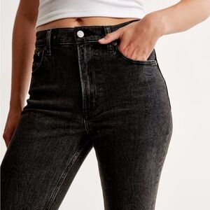 Abercrombie & Fitch the mom Jean High Rise Dark/black wash
